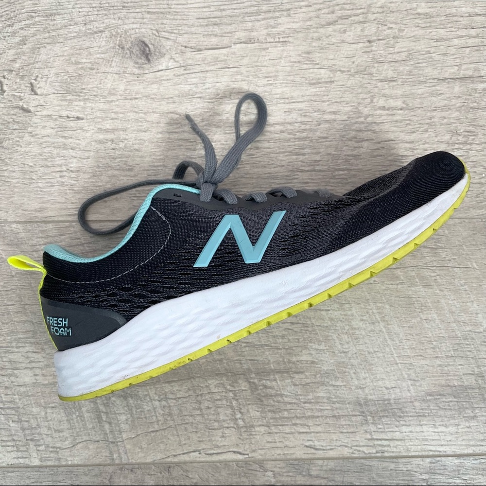 New Balance Arishi V3 womens running shoes, gray mint green size:8.5